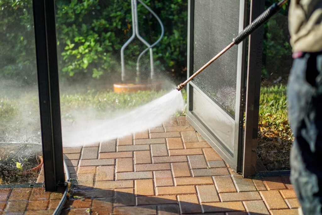 sidewalk pressure washing in lakeland, fl