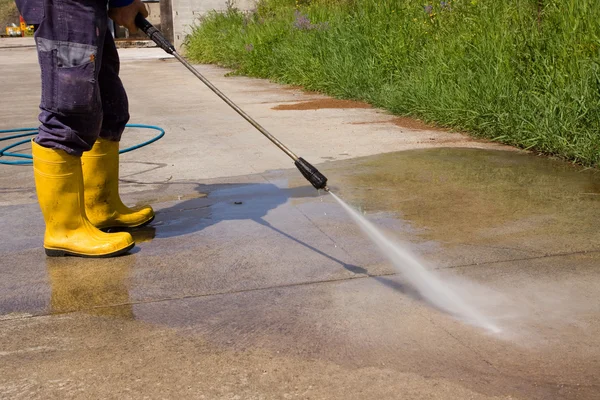 sidewalk cleaning