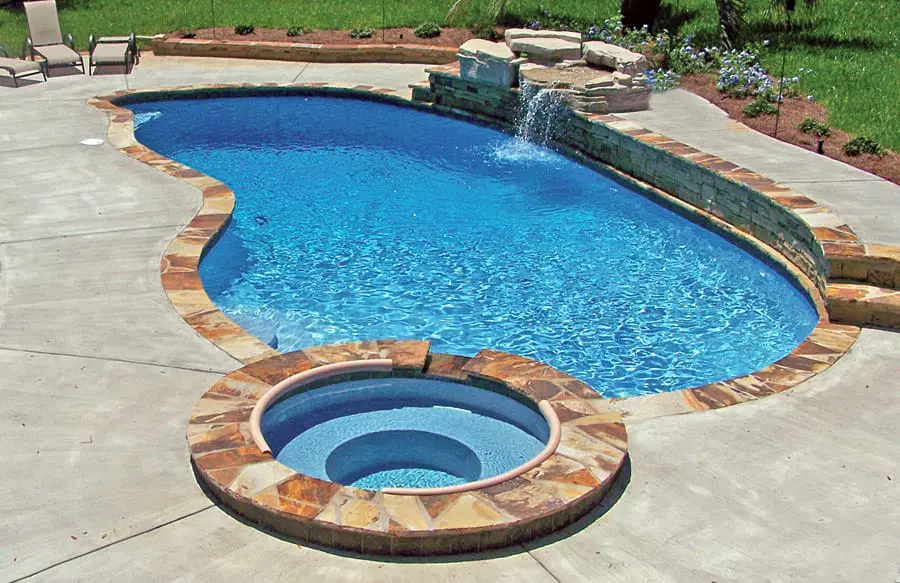 expert pool enclosure cleaning near me in davenport